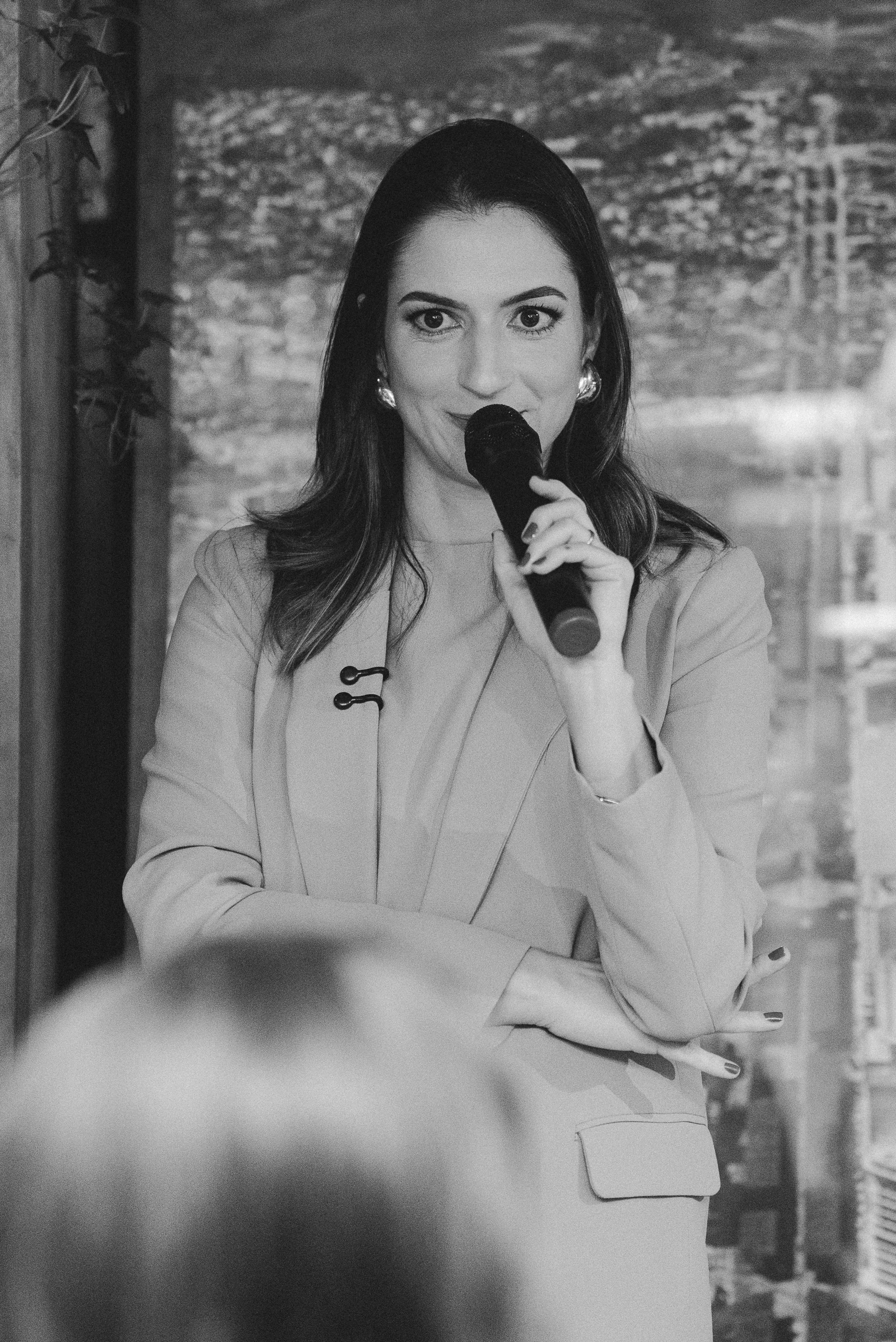 Viviane Mazoni apresentando no Evento VM Academy